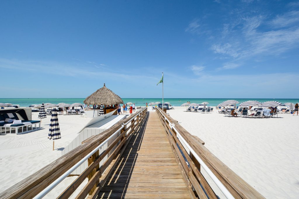 9600 (16)_MLS - Florida Gulf Coast Vacation Rentals Longboat Key Club Beach